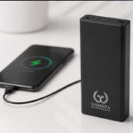 پاوربانک 30 وات یوشیتا مدل YP-001 ظرفیت 20000 میلی‌آمپر‌ساعت به همراه یک عدد کابل USB-A به USB-C