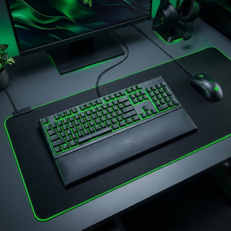 کیبورد گیمینگ ریزر مدل Ornata V3 X، سوییچ ممبران، Full-Size، نورپردازی RGB